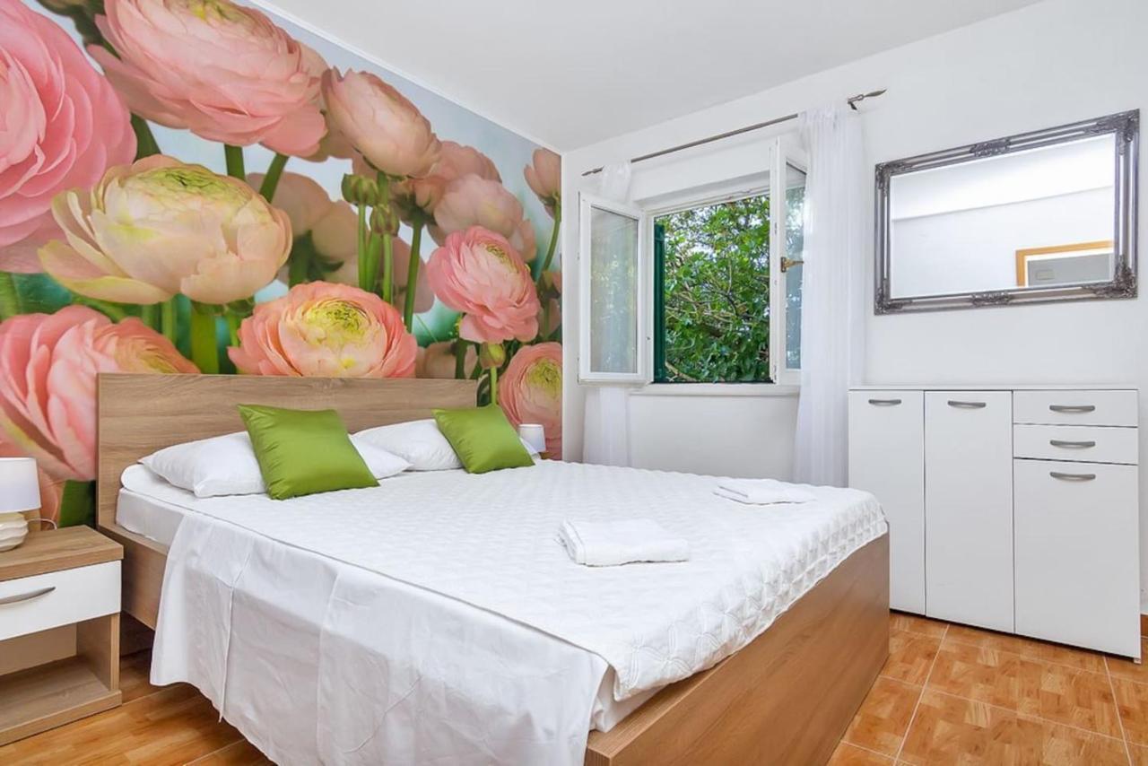 Holiday Home Colla Tucepi Luaran gambar
